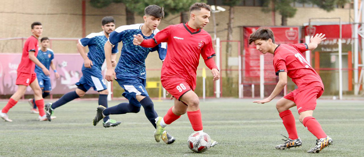 گزارش تصویری دیدار نوجوانان پرسپولیس - نوجوانان فتحیان ارشاک - 16 اسفند 1400